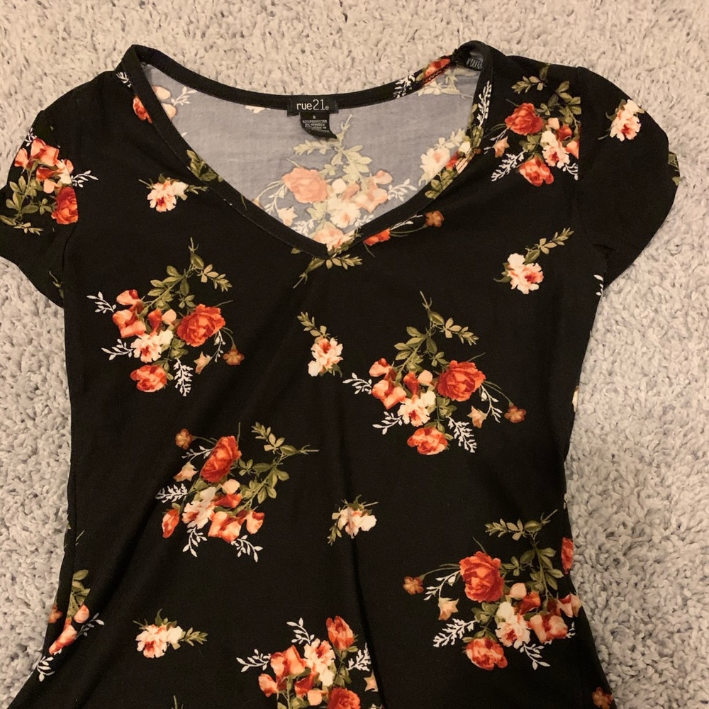 Rue21 T-Shirt